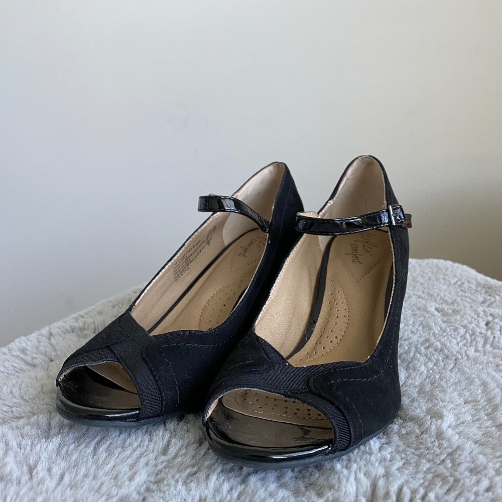 Dexflex Comfort Open Toe Black Tan High Heels